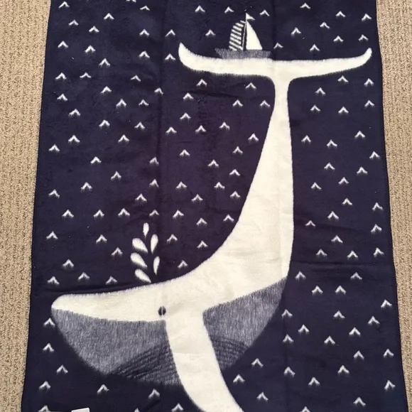 Pottery Barn Kids Navy and Cream what Baby Blanket/throw - Picture 1 of 2
